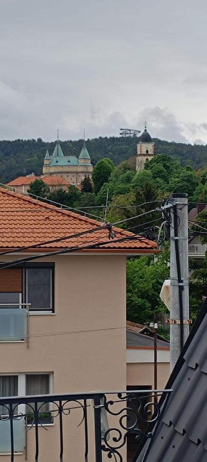 Apartman S Vyhladom Na Bojnicky Zamok Bojnice Exteriér fotografie